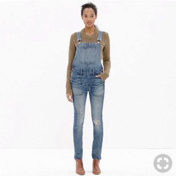 Madewell • Skinny Overalls in Adrian Wash - Picture 2 of 8